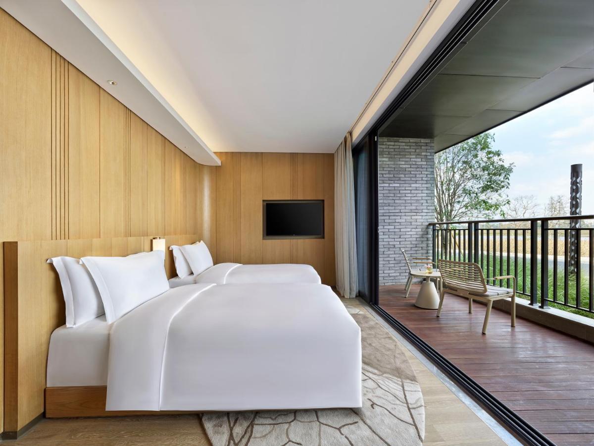 Hotel Garrya Huzhou Lucun Zewnętrze zdjęcie